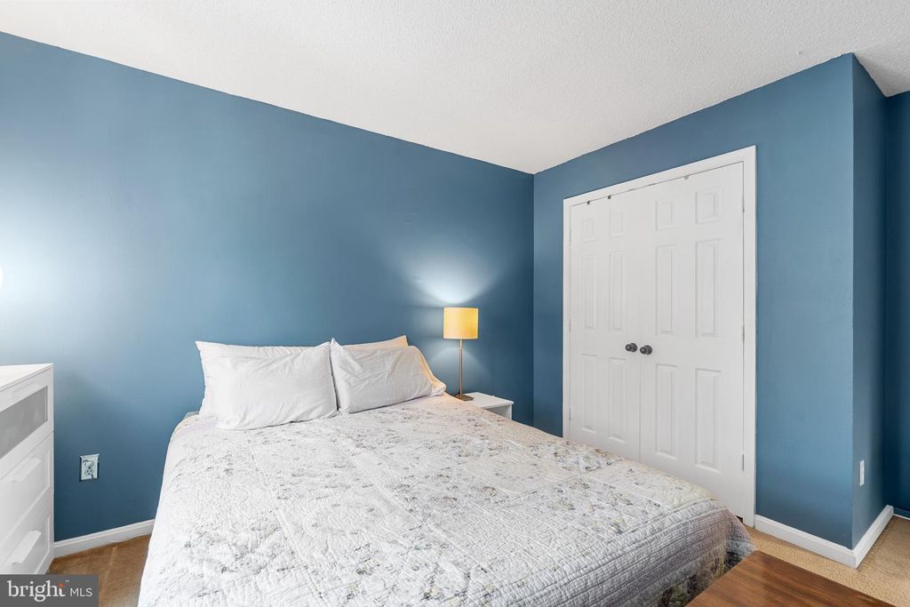 Image 14 of property listing at 14010 VALLEYFIELD DR, Silver Spring, MD 20906