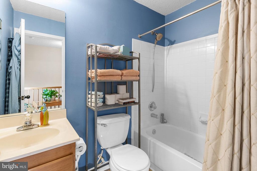 Image 15 of property listing at 14010 VALLEYFIELD DR, Silver Spring, MD 20906