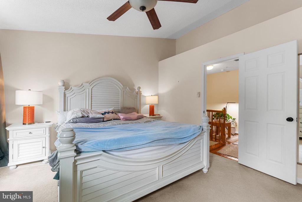 Image 16 of property listing at 14010 VALLEYFIELD DR, Silver Spring, MD 20906