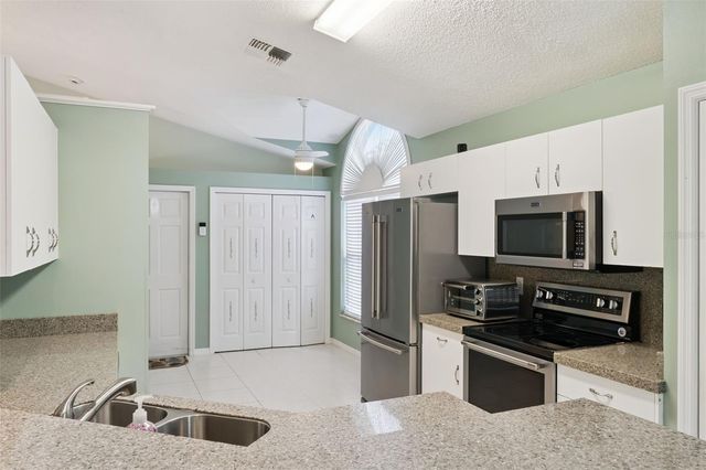 2615 BURWOOD AVENUE, Orlando, FL 32837