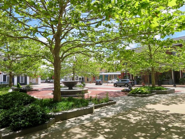 300 Falmouth Rd 16A, Mashpee, MA 02649