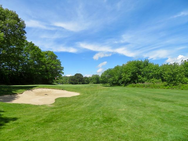 300 Falmouth Rd 16A, Mashpee, MA 02649