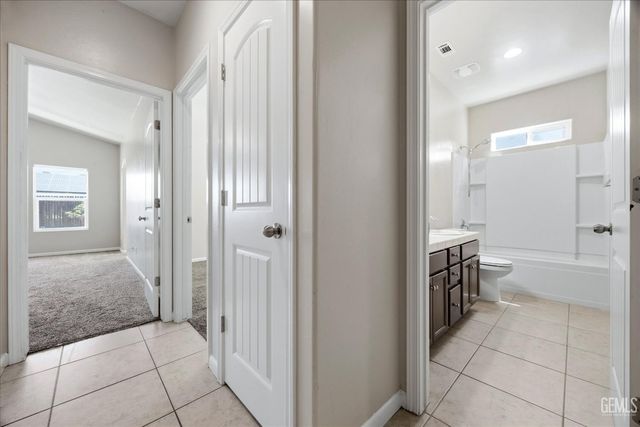 13320 Evening Breeze Avenue, Bakersfield, CA 93314