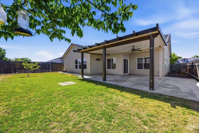 13320 Evening Breeze Avenue, Bakersfield, CA 93314