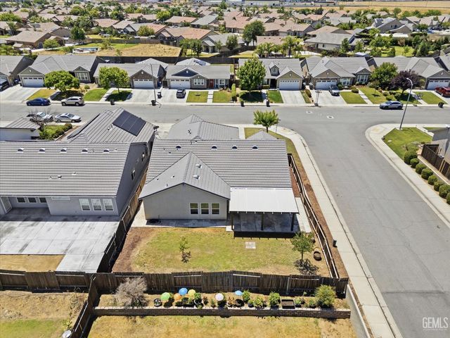 13320 Evening Breeze Avenue, Bakersfield, CA 93314