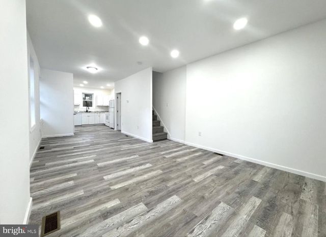 2401 CARTER ST, Wilmington, DE 19802