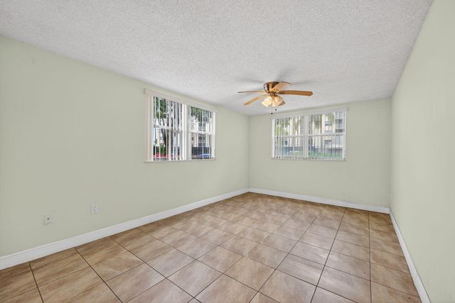 8373 Lake Drive 101, Doral, FL 33166