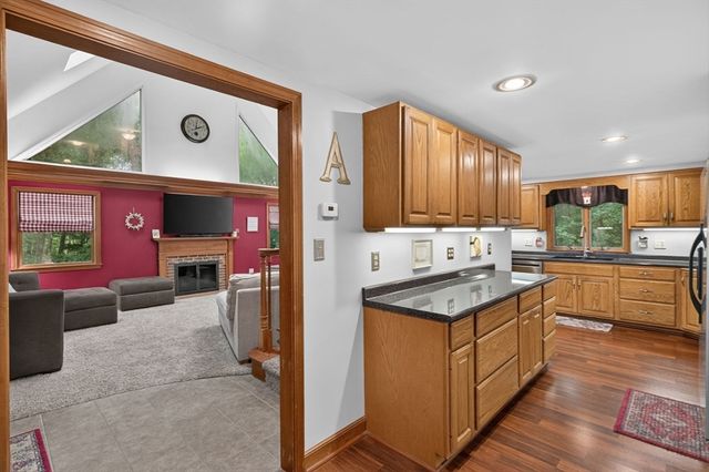 317 Bay Rd, Easton, MA 02334