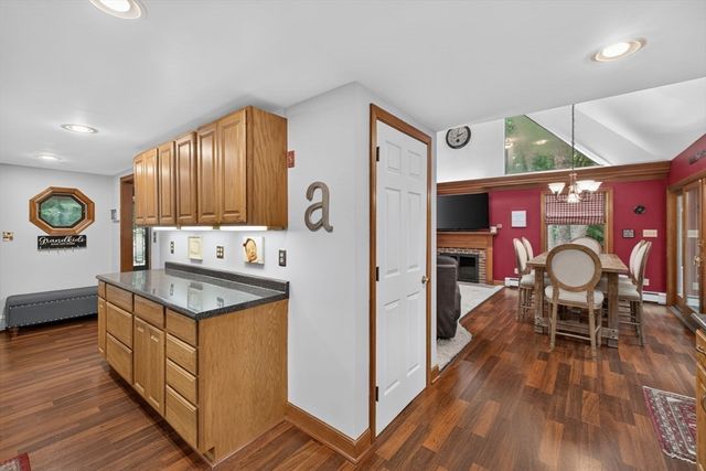 317 Bay Rd, Easton, MA 02334