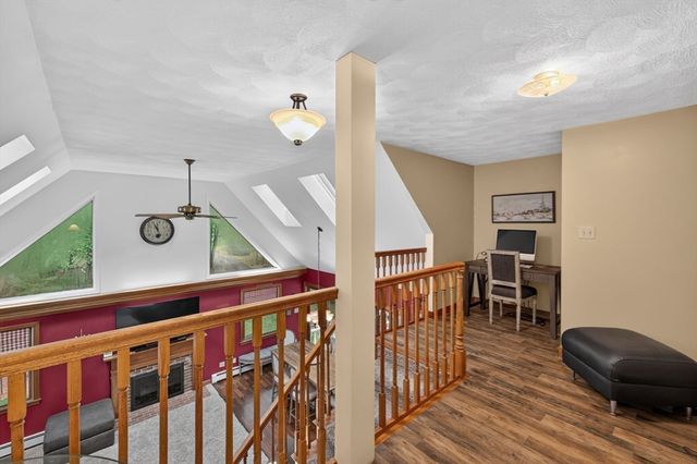 317 Bay Rd, Easton, MA 02334