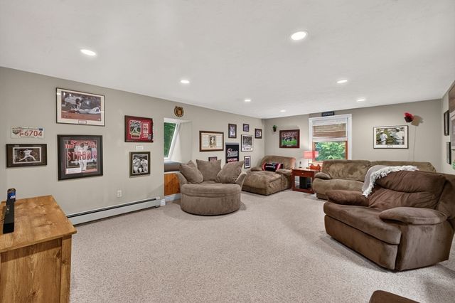 317 Bay Rd, Easton, MA 02334