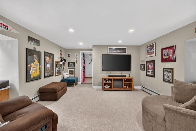 317 Bay Rd, Easton, MA 02334