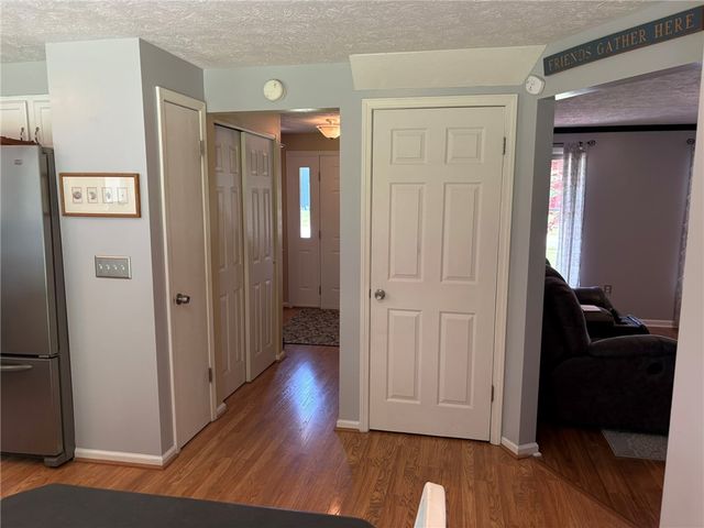 581 Bram Hall Drive, Greece, NY 14626