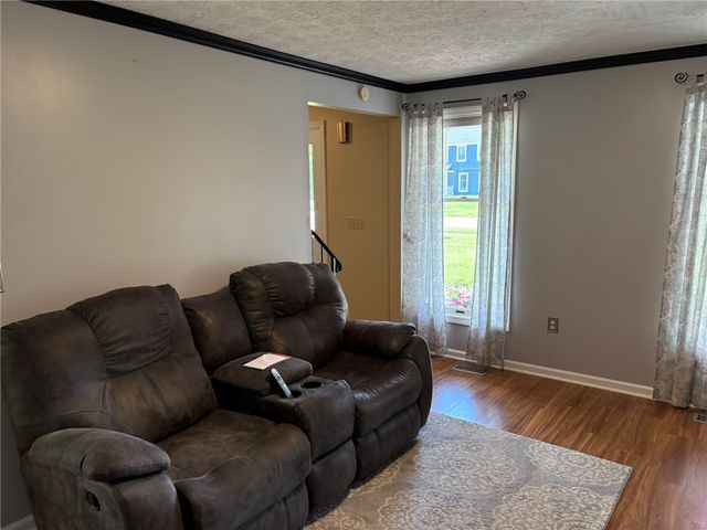 581 Bram Hall Drive, Greece, NY 14626