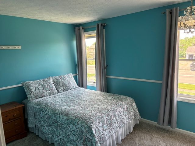 581 Bram Hall Drive, Greece, NY 14626
