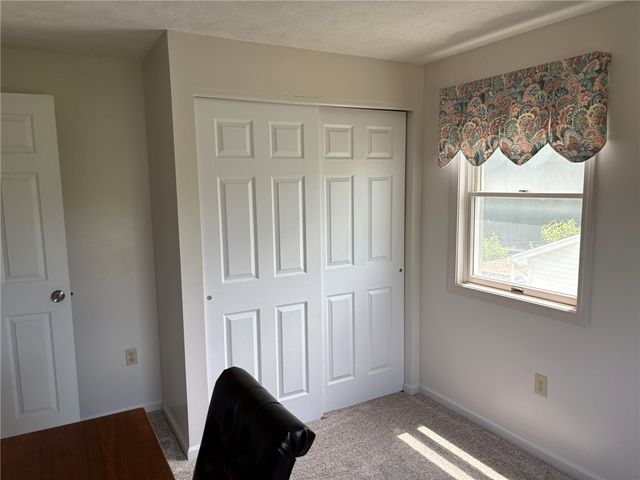 581 Bram Hall Drive, Greece, NY 14626