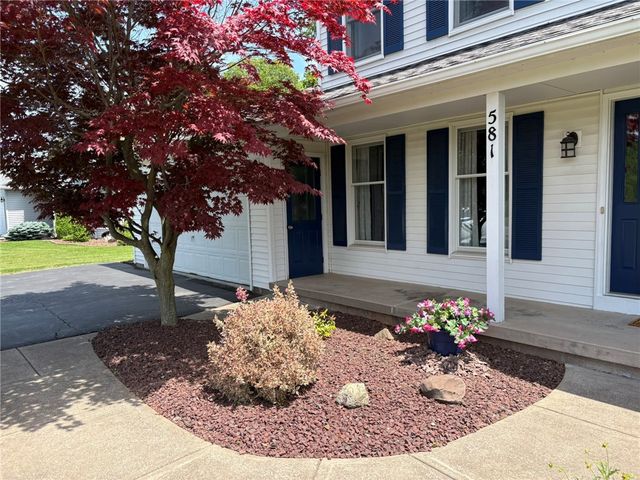 581 Bram Hall Drive, Greece, NY 14626