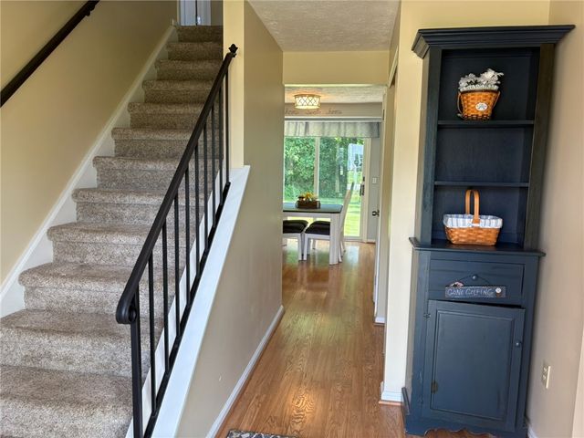 581 Bram Hall Drive, Greece, NY 14626