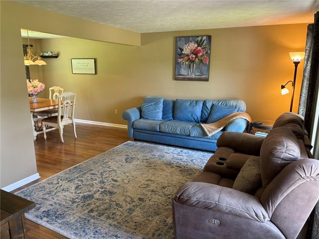 581 Bram Hall Drive, Greece, NY 14626