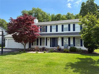 581 Bram Hall Drive, Greece, NY 14626