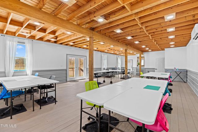 6600 Fish Hatchery Road, Russellville, TN 37860