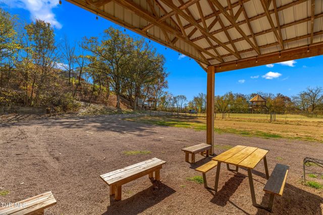 6600 Fish Hatchery Road, Russellville, TN 37860