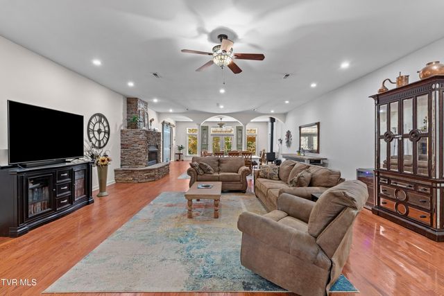 6600 Fish Hatchery Road, Russellville, TN 37860