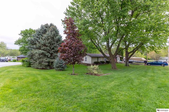 8301 Auburn Road, Plattsmouth, NE 68048