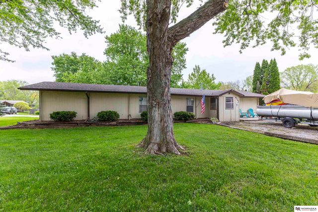 8301 Auburn Road, Plattsmouth, NE 68048