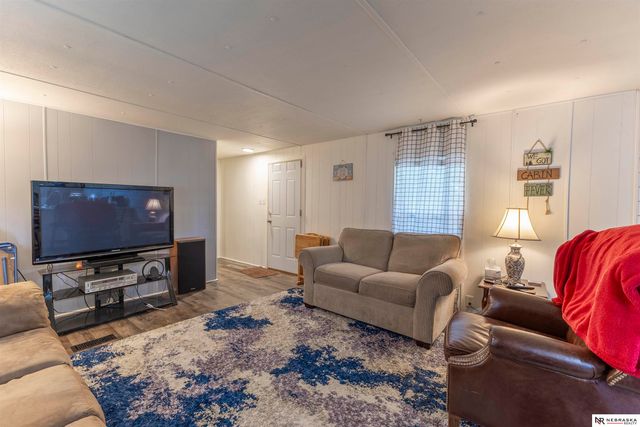 8301 Auburn Road, Plattsmouth, NE 68048