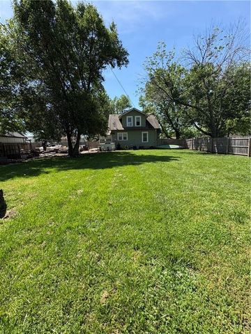403 E Walnut Street, Drexel, MO 64742