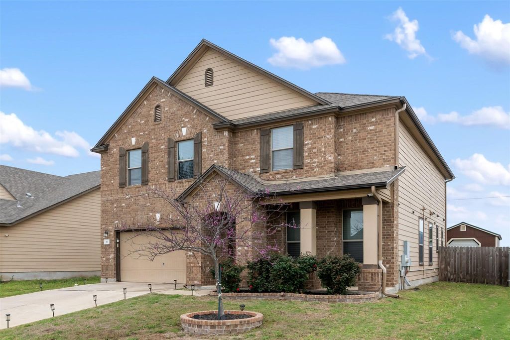316 Carrington ST, Hutto, TX 78634