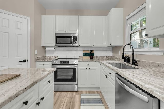8642 Coppergrove Drive, North Charleston, SC 29420