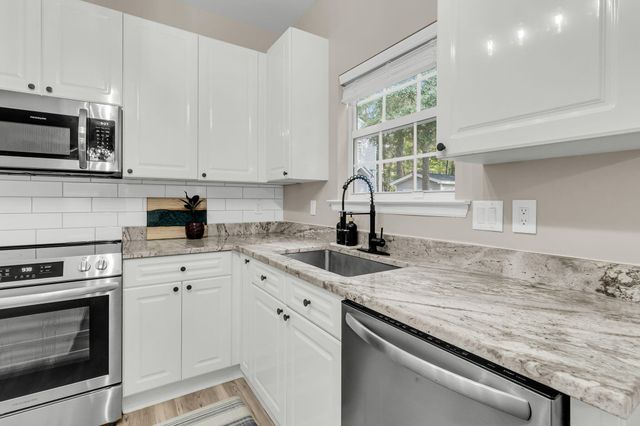 8642 Coppergrove Drive, North Charleston, SC 29420