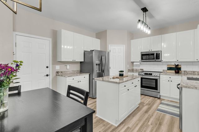 8642 Coppergrove Drive, North Charleston, SC 29420