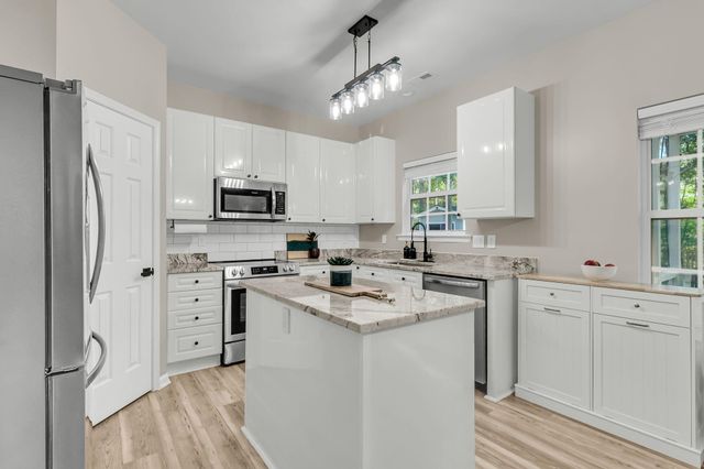 8642 Coppergrove Drive, North Charleston, SC 29420
