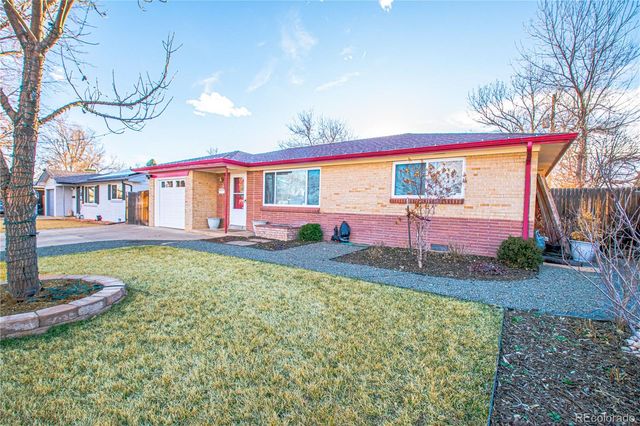 1543 S Benton Street, Lakewood, CO 80232