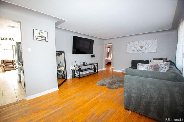 1543 S Benton Street, Lakewood, CO 80232