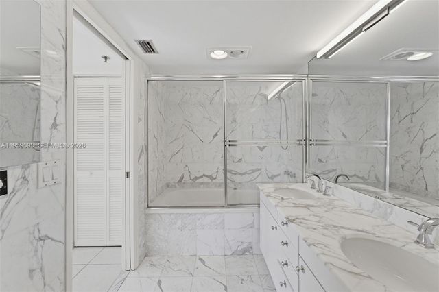 441 Valencia Ave 302, Coral Gables, FL 33134