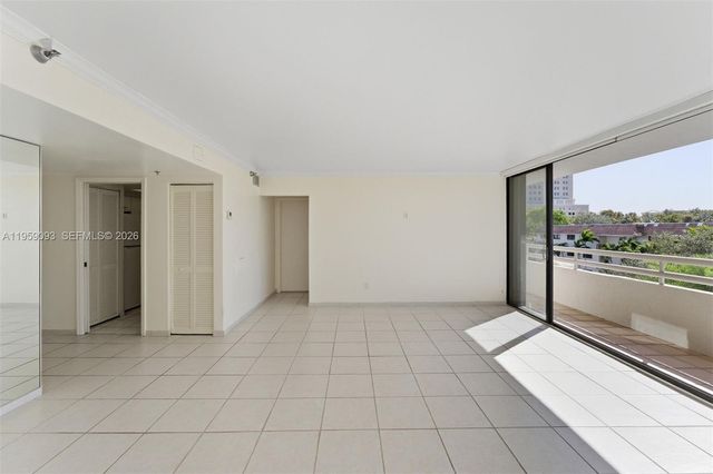 441 Valencia Ave 302, Coral Gables, FL 33134