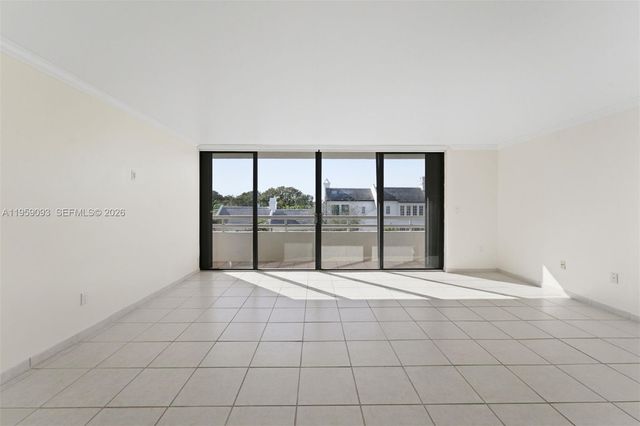 441 Valencia Ave 302, Coral Gables, FL 33134