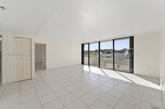 441 Valencia Ave 302, Coral Gables, FL 33134