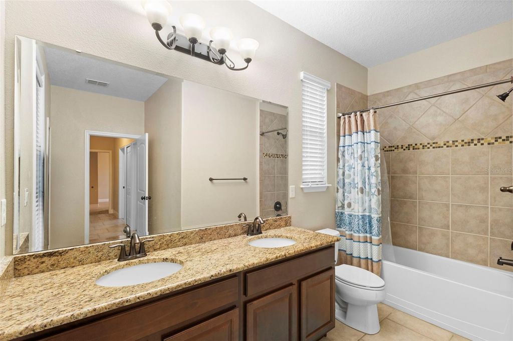 Image 13 of property listing at 1451 DAYSTAR LANE, Deltona, FL 32725