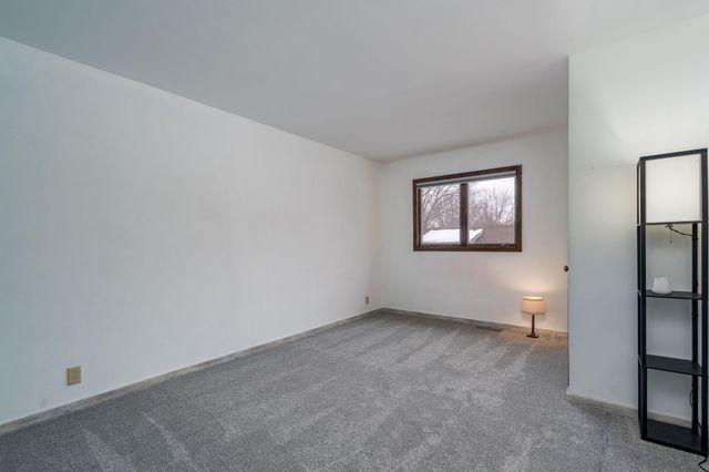 1607 Pleasant View Drive, North Mankato, MN 56003