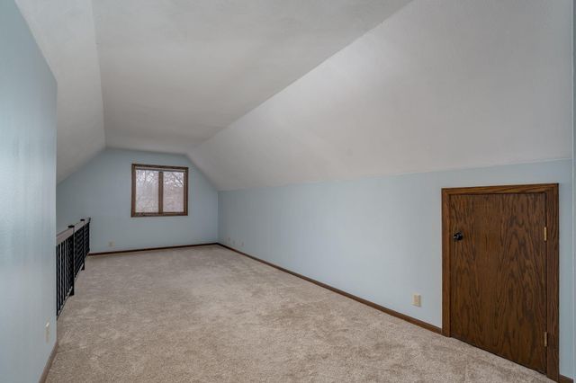 1607 Pleasant View Drive, North Mankato, MN 56003