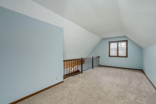 1607 Pleasant View Drive, North Mankato, MN 56003