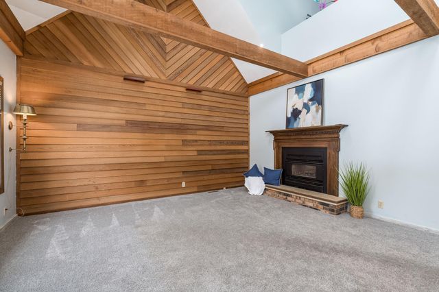 1607 Pleasant View Drive, North Mankato, MN 56003