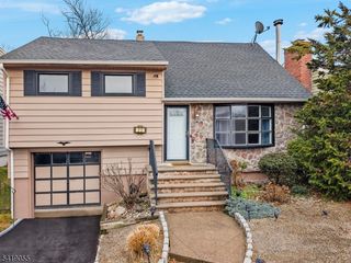 22 Cottage St, Belleville Twp., NJ 07109