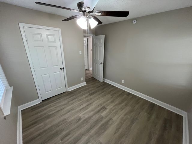 1982 Oak Hill Circle, Dallas, TX 75217