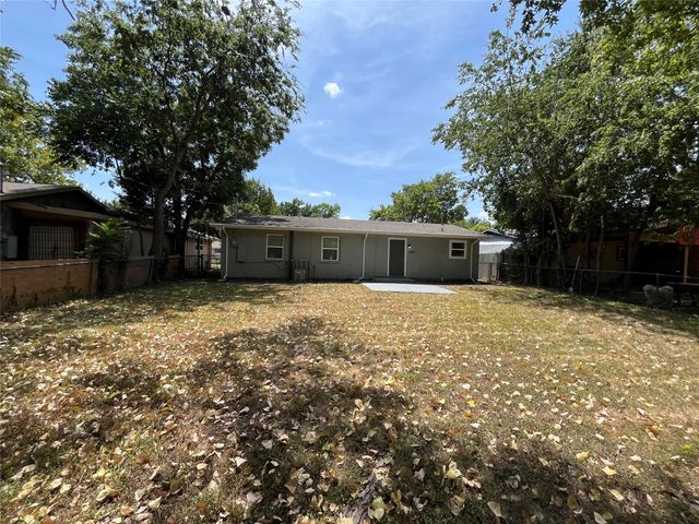 1982 Oak Hill Circle, Dallas, TX 75217